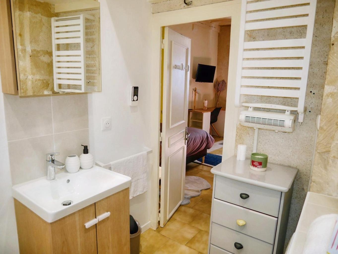 Charme & Calme A 200m Du Chateau Apartment
